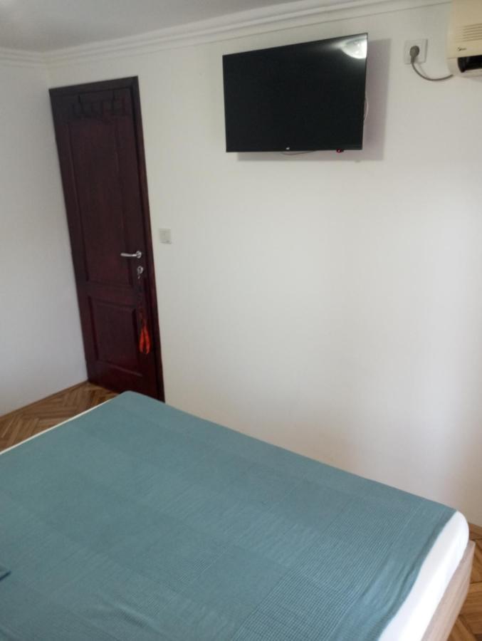 Airport Md Rooms Белград Екстериор снимка