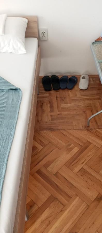 Airport Md Rooms Белград Екстериор снимка