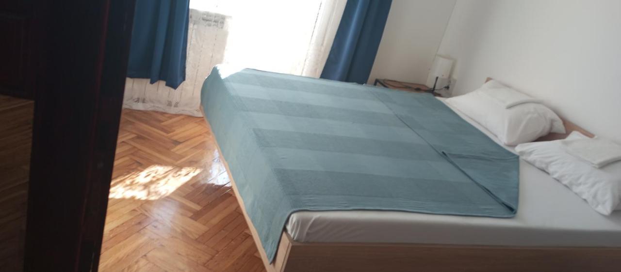 Airport Md Rooms Белград Екстериор снимка